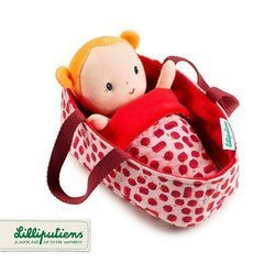 LILLIPUTIENS Lalka dzidziuś w koszyczku z ubrankiem i kocykiem Aghate 12 m+